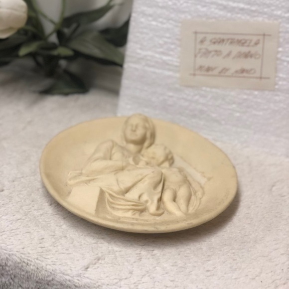 1981 'Madonna Profetica' Madonne Collectors Plate - Picture 2 of 7